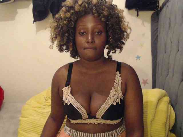 Sexxypetite webcam