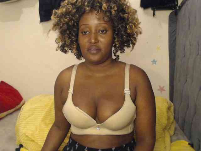 Sexxypetite webcam