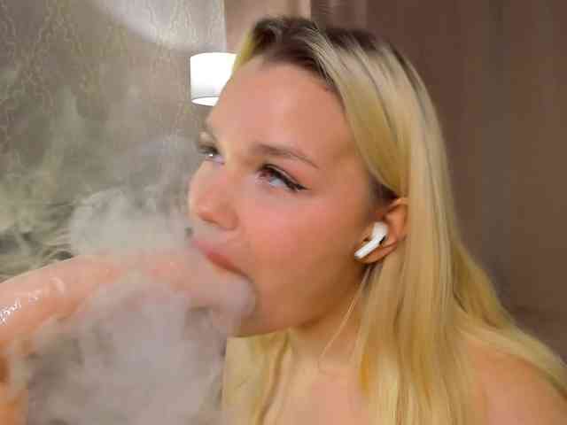 LizaTayloo webcam