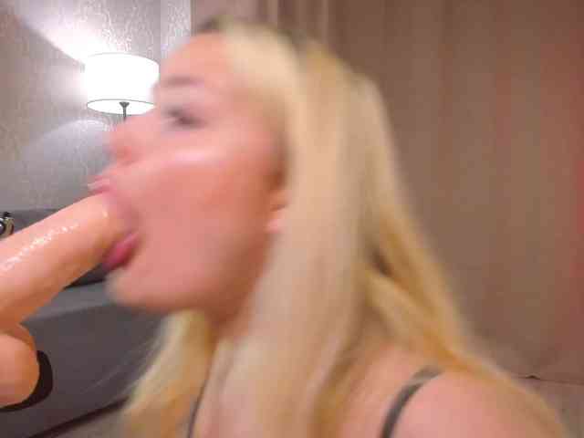 LizaTayloo webcam