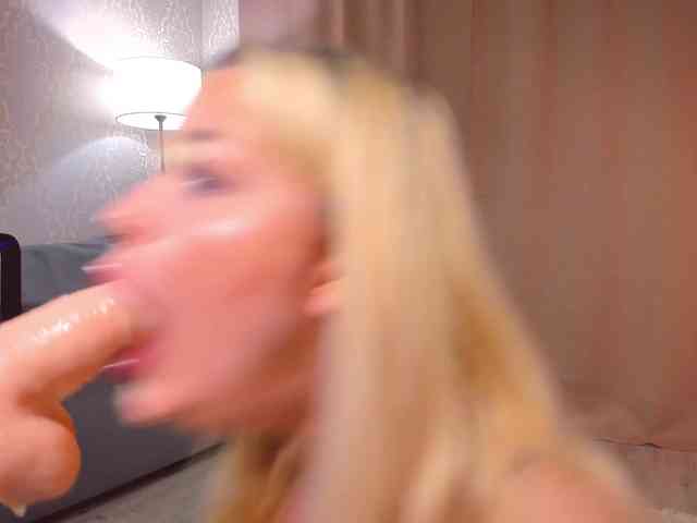 LizaTayloo webcam
