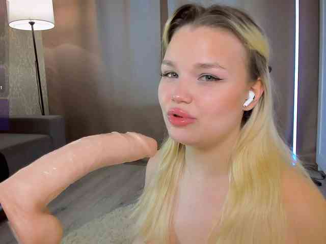 LizaTayloo LizaTayloo