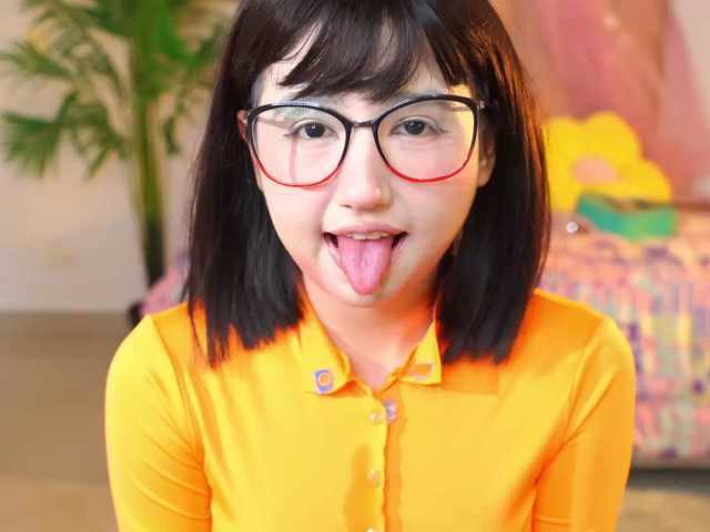 PinkiePrincess live cam on BongaCams