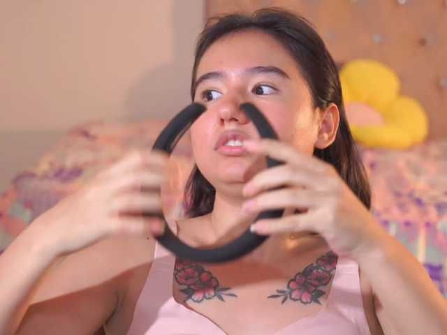 PinkiePrincess, live now on BongaCams