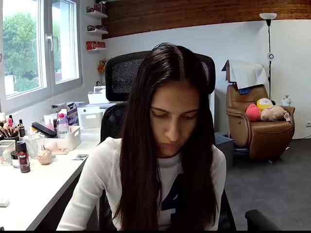 Laurishyness webcam