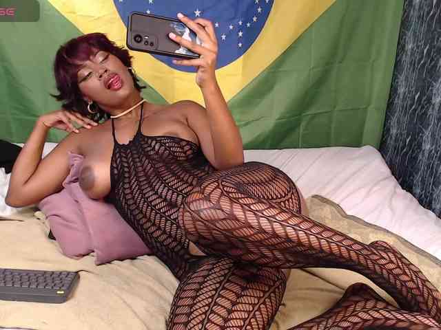 LILITHROUSE88 webcam