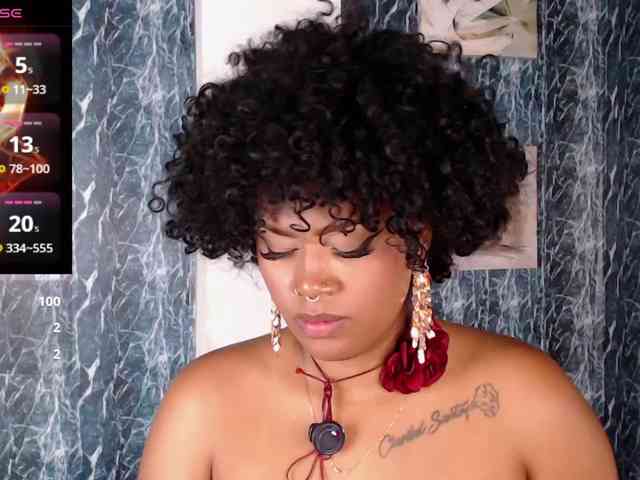LILITHROUSE88 webcam