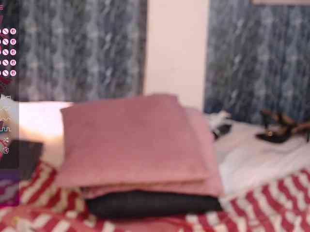 LILITHROUSE88 webcam
