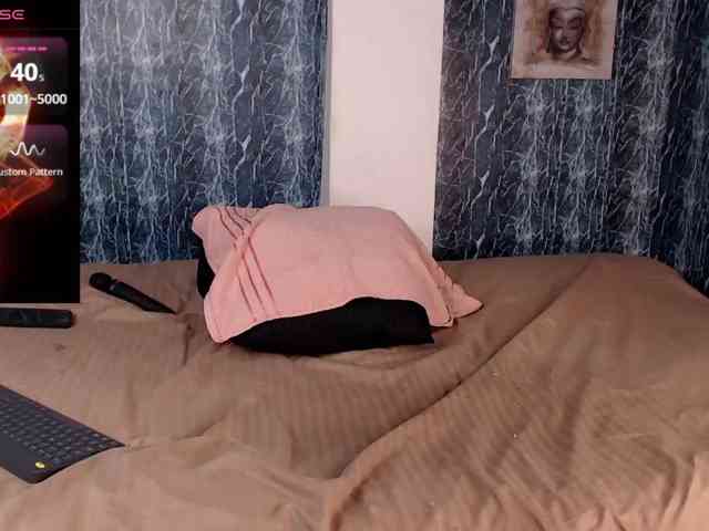 LILITHROUSE88 webcam