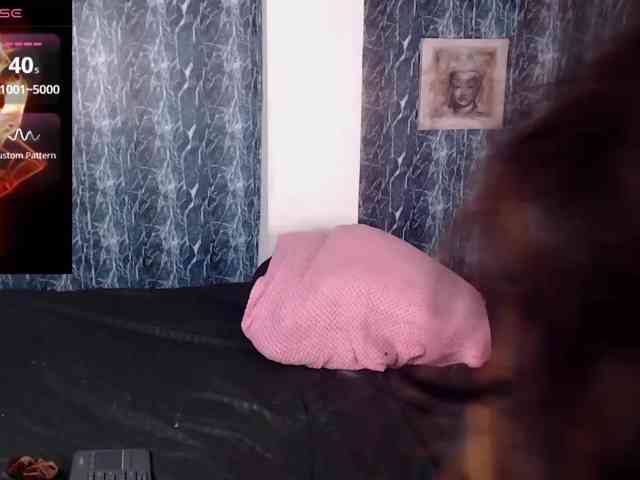 LILITHROUSE88 webcam