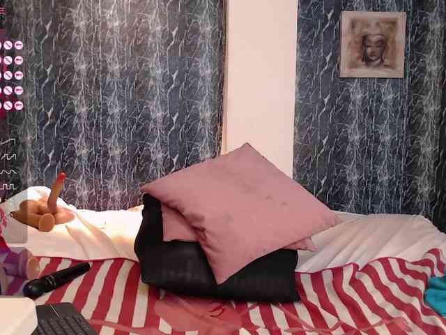 LILITHROUSE88 webcam