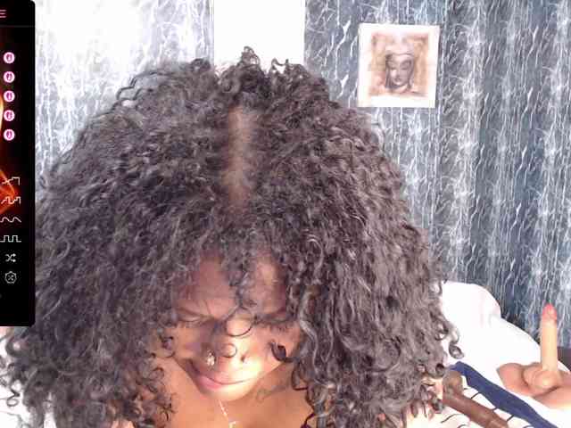 LILITHROUSE88 webcam