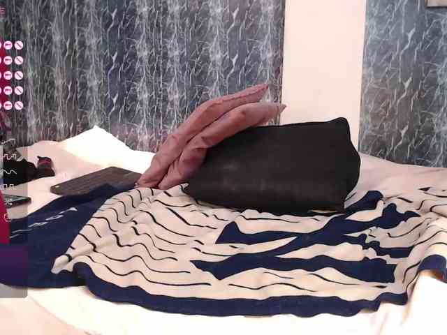 LILITHROUSE88 webcam