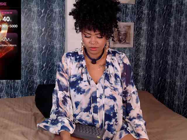 LILITHROUSE88 webcam