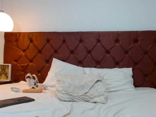 Melody-Mansson live cam on BongaCams