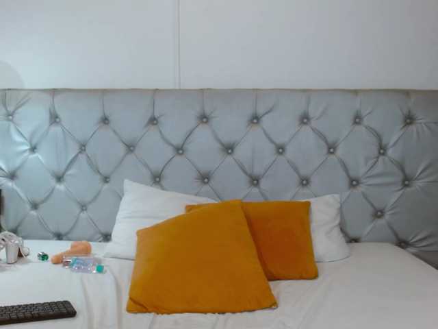 Melody-Mansson live cam on BongaCams