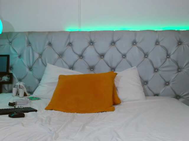 Melody-Mansson live cam on BongaCams