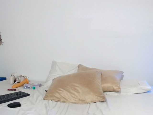 Melody-Mansson live cam preview