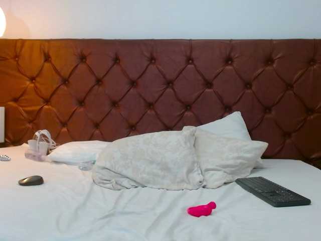 Melody-Mansson live cam on BongaCams