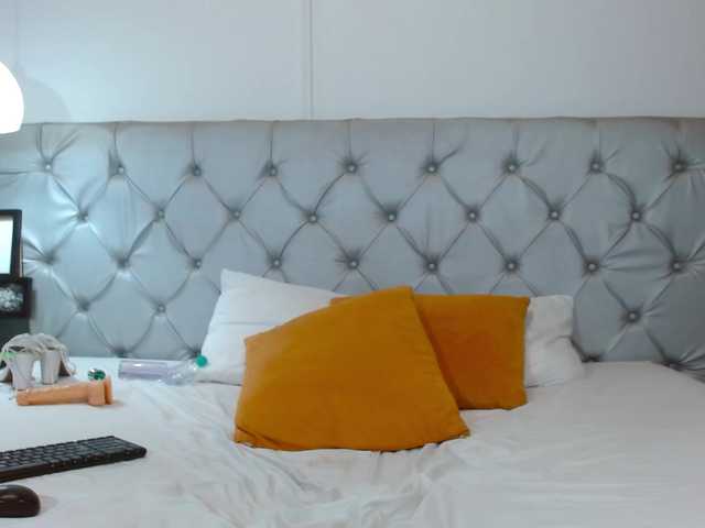 Melody-Mansson live cam on BongaCams