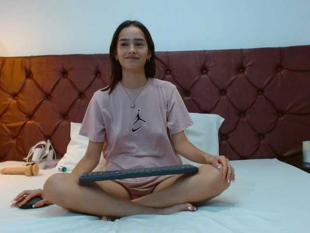 Melody-Mansson live cam on BongaCams