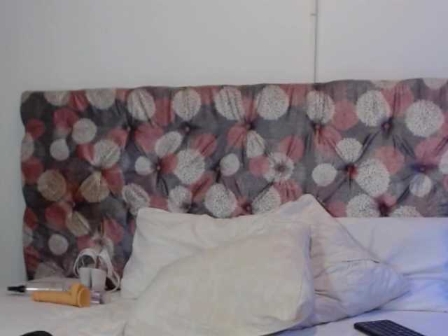 Melody-Mansson live cam on BongaCams