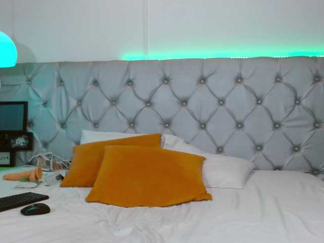 Melody-Mansson live cam on BongaCams