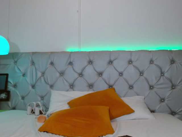 Melody-Mansson live cam on BongaCams