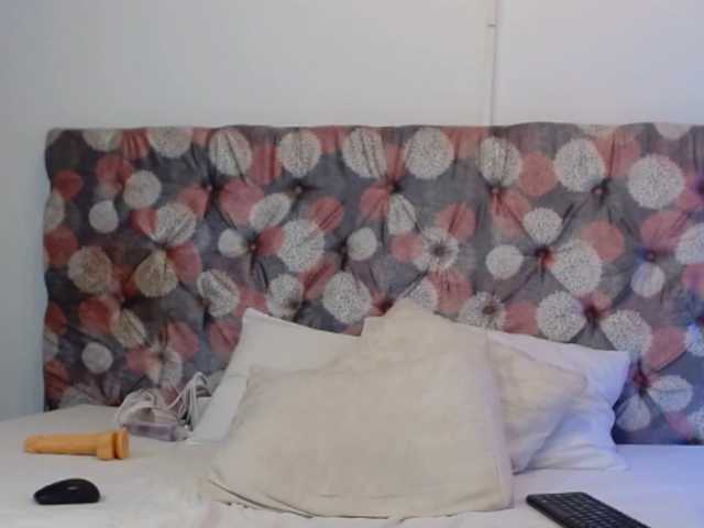 Melody-Mansson live cam on BongaCams