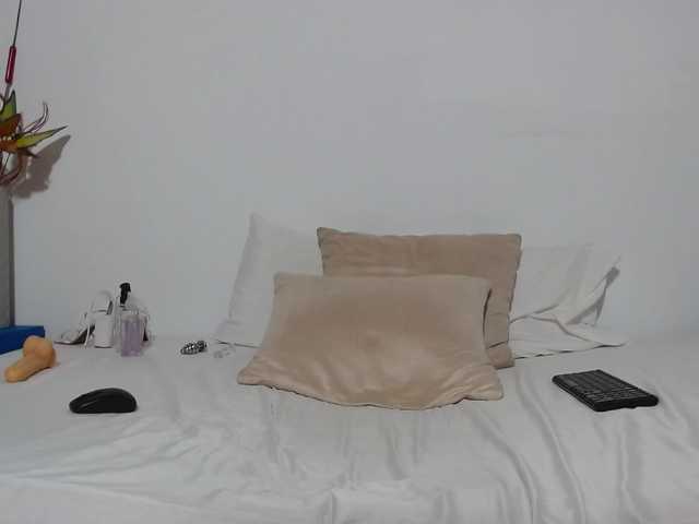 Melody-Mansson live cam on BongaCams