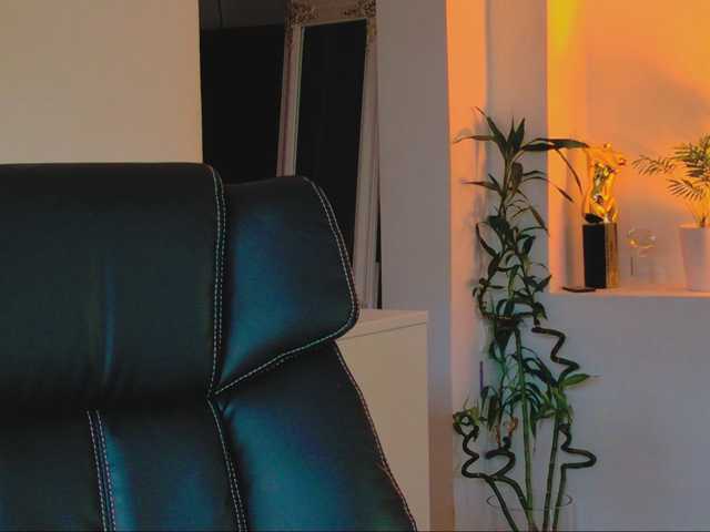 Laranya live cam on BongaCams