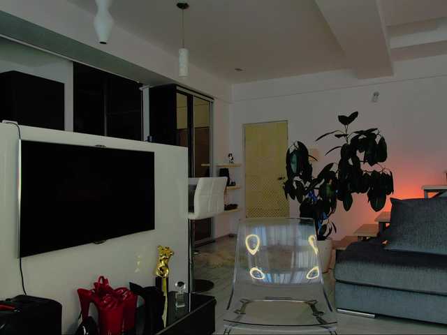 Laranya live webcam show