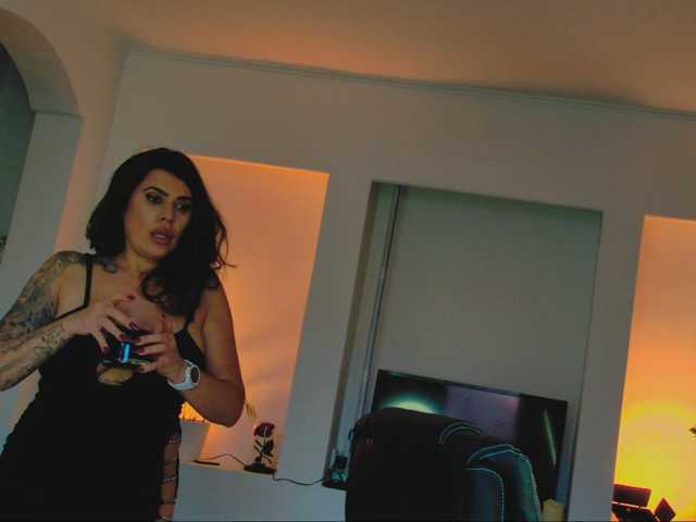 Laranya live cam on BongaCams