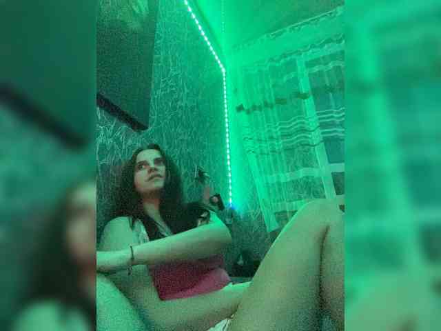 Marrrry1 webcam