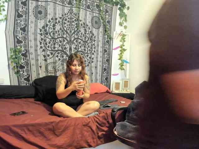 CatalinaaHot