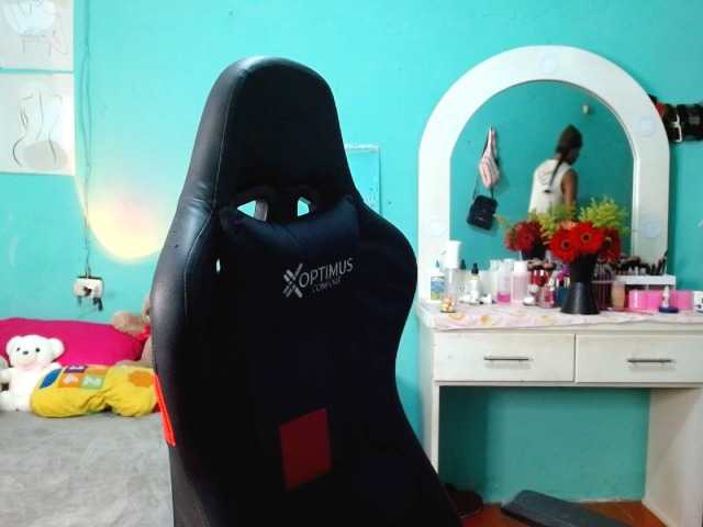 blessedperverse live cam on BongaCams