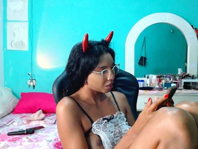 blessedperverse live cam on BongaCams
