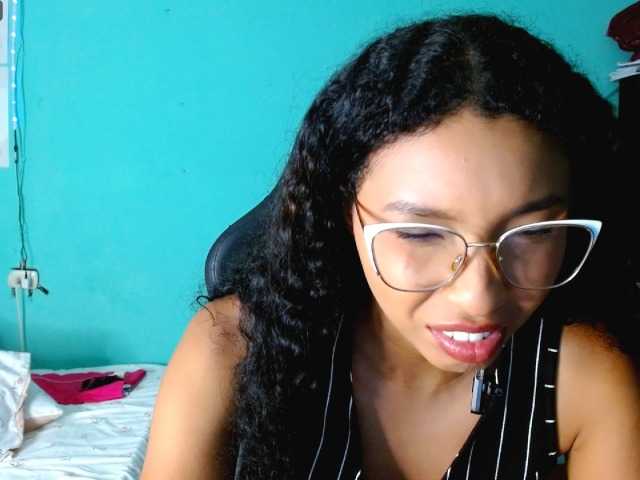 blessedperverse live cam on BongaCams
