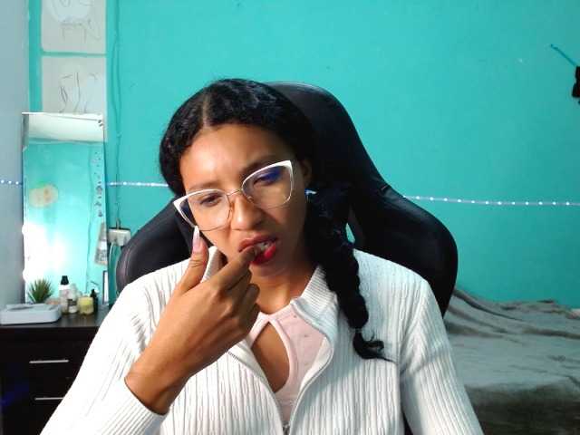 blessedperverse live cam on BongaCams