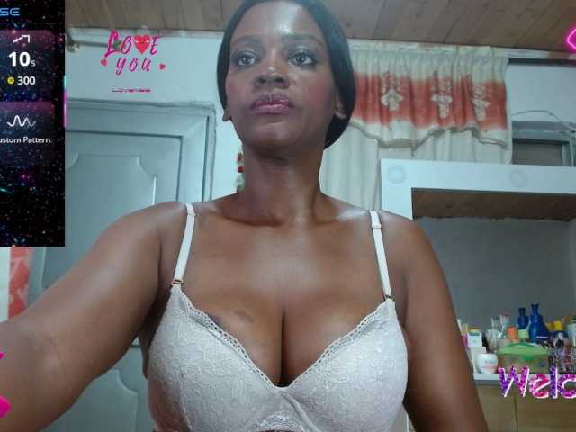 alice-pussi live cam on BongaCams