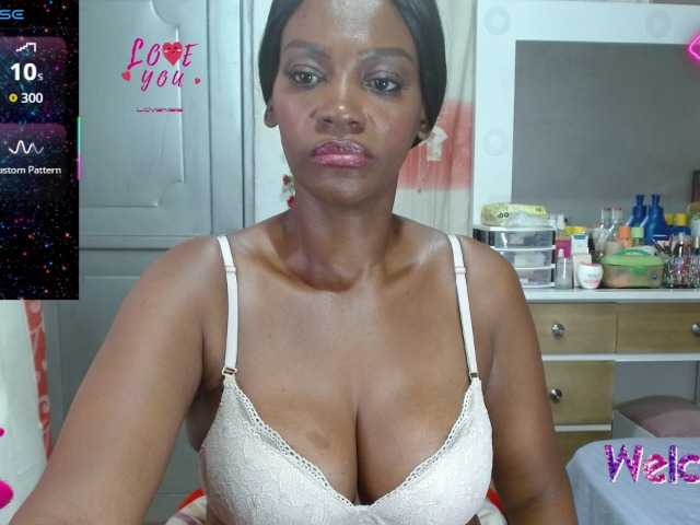 alice-pussi live cam on BongaCams