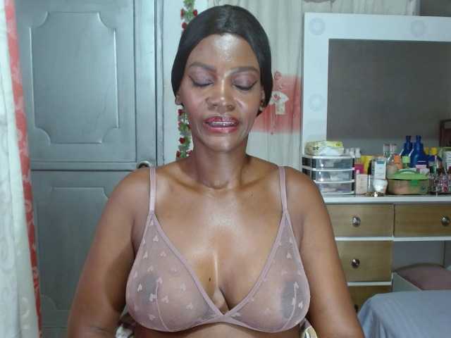alice-pussi live cam on BongaCams