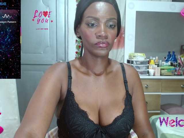 alice-pussi live cam on BongaCams