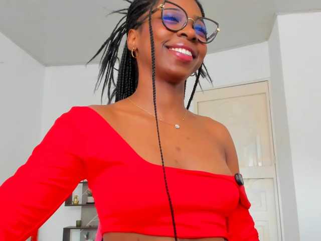 Amatiistur live cam on BongaCams