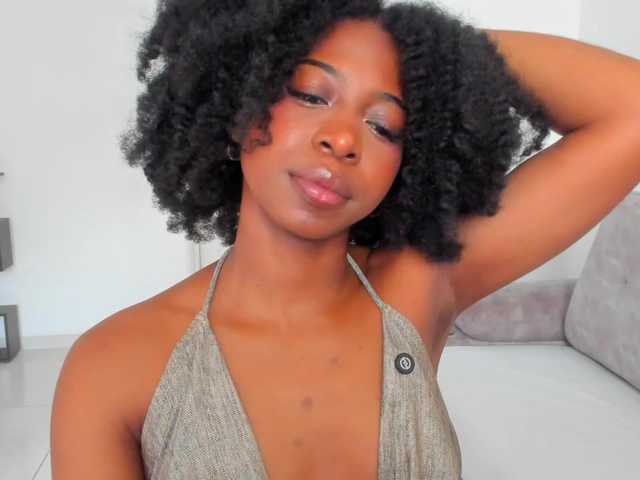 Amatiistur live cam on BongaCams