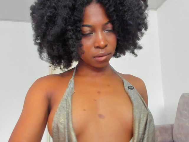 Amatiistur live cam on BongaCams
