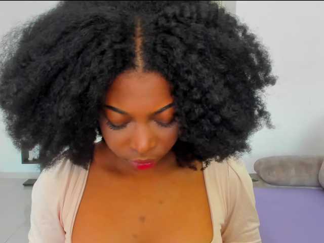 Amatiistur live cam on BongaCams
