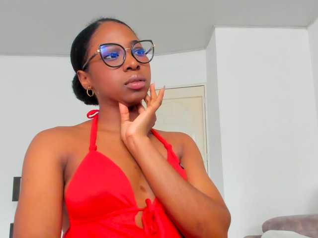 Amatiistur live cam on BongaCams