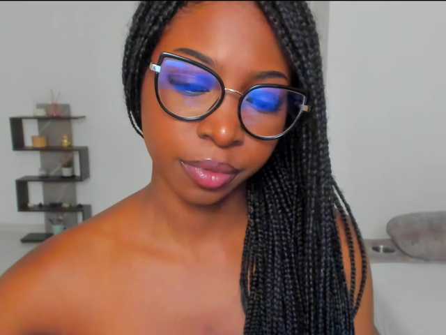 Amatiistur live cam on BongaCams
