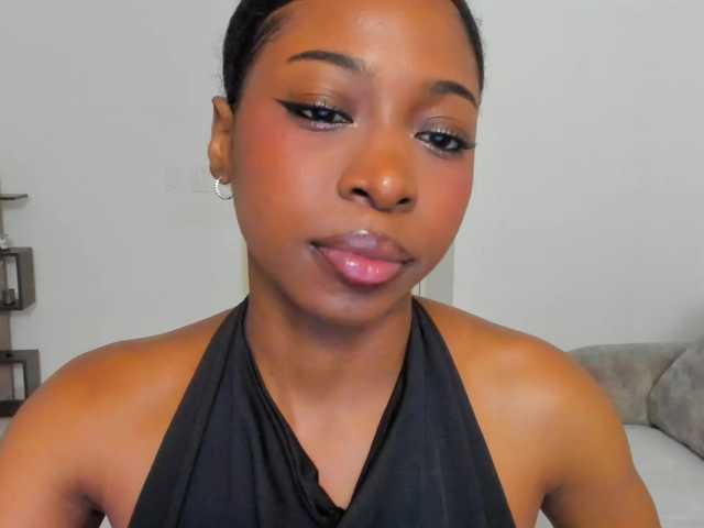 Amatiistur live cam on BongaCams